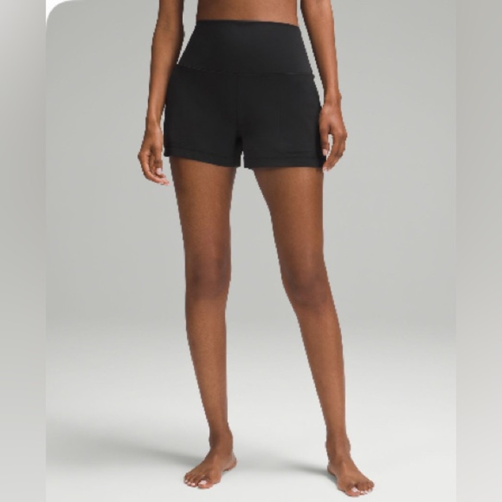 Lululemon Align Classic Fit Short 3” HR